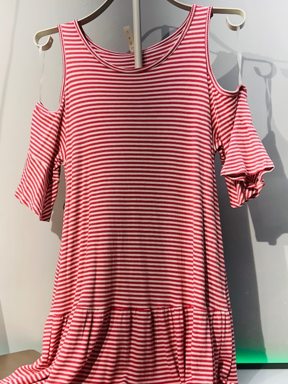 Oversized Tunic w/Cold Shoulder Bell Sleeves, sz Small (A47)